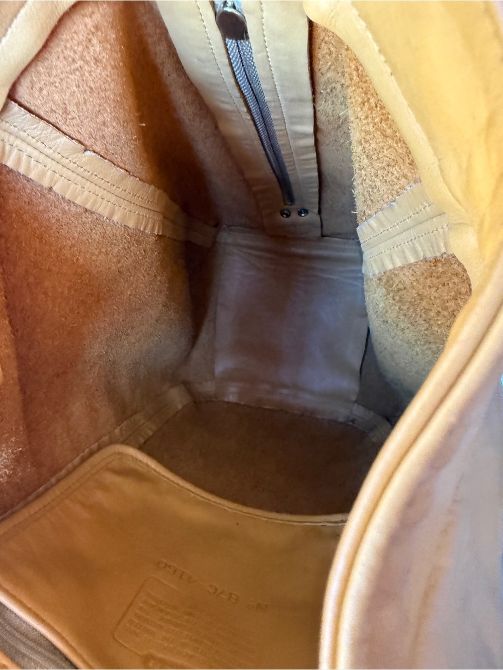 VTG Coach SOHO Sling | No. 4160 | Buttery Chamois | 1997 | Gently Loved - Picture 9 of 15